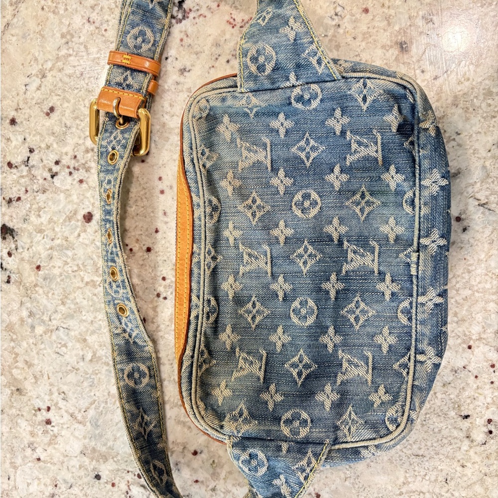 Louis Vuitton Denim Monogram Crossbody Belt Bag - Picture 8 of 11
